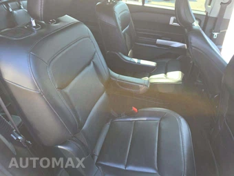 2023 Ford Explorer XLT - miniatura 17