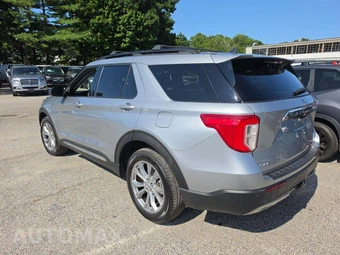 2023 Ford Explorer XLT - miniatura 2