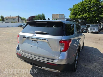2023 Ford Explorer XLT - miniatura 3