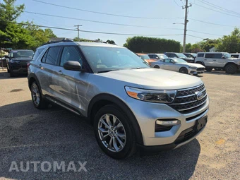 2023 Ford Explorer XLT - miniatura 4