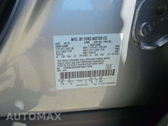 2023 Ford Explorer XLT - miniatura 5