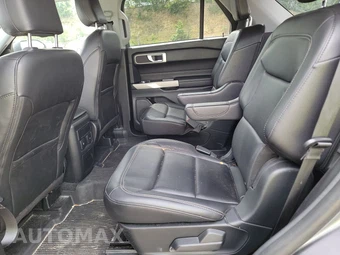 2023 Ford Explorer XLT - miniatura 13