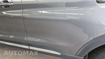 2023 Ford Explorer XLT - miniatura 14