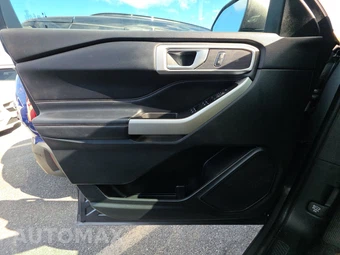 2023 Ford Explorer XLT - miniatura 38