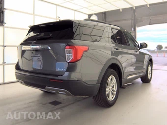 2023 Ford Explorer XLT - miniatura 4