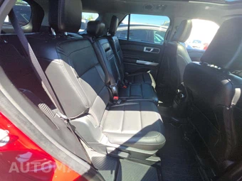 2023 Ford Explorer XLT - miniatura 17