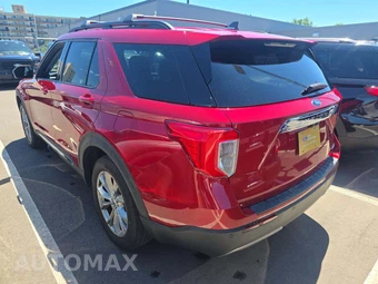 2023 Ford Explorer XLT - miniatura 2