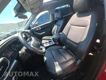 2023 Ford Explorer XLT - miniatura 6