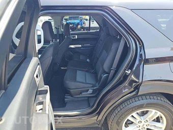 2023 Ford Explorer XLT - miniatura 10