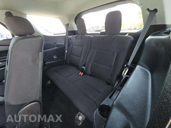 2023 Ford Explorer XLT - miniatura 11