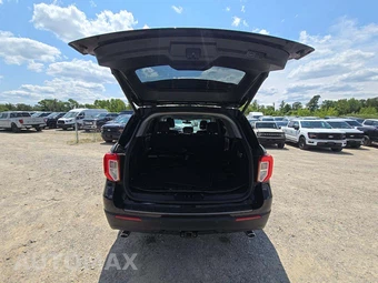 2023 Ford Explorer XLT - miniatura 11