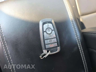 2023 Ford Explorer XLT - miniatura 8