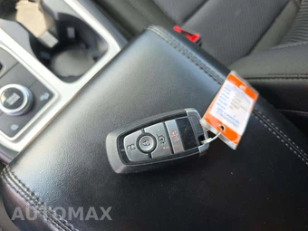 2023 Ford Explorer XLT - miniatura 5