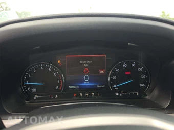 2023 Ford Explorer XLT - miniatura 6