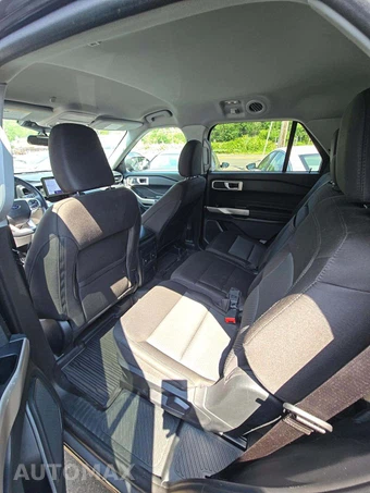 2023 Ford Explorer XLT - miniatura 13