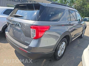2023 Ford Explorer XLT - miniatura 3