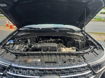 2023 Ford Explorer XLT - miniatura 18