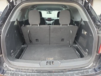 2023 Ford Explorer XLT - miniatura 19