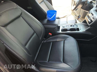 2023 Ford Explorer XLT - miniatura 19
