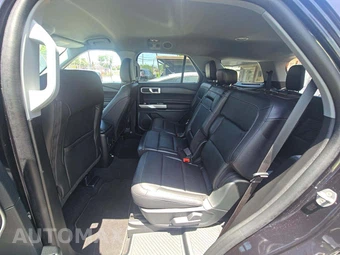 2023 Ford Explorer XLT - miniatura 13