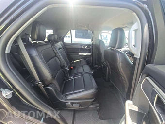 2023 Ford Explorer XLT - miniatura 17