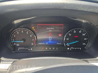 2023 Ford Explorer XLT - miniatura 9