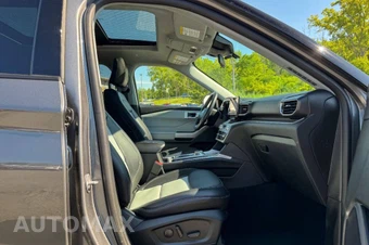 2023 Ford Explorer XLT - miniatura 11