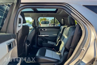 2023 Ford Explorer XLT - miniatura 21