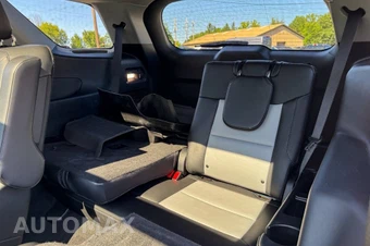 2023 Ford Explorer XLT - miniatura 22