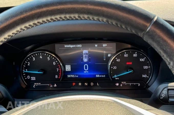 2023 Ford Explorer XLT - miniatura 28