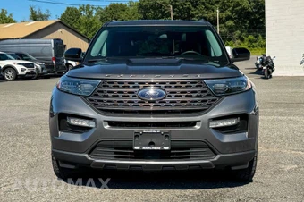 2023 Ford Explorer XLT - miniatura 8
