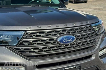 2023 Ford Explorer XLT - miniatura 9
