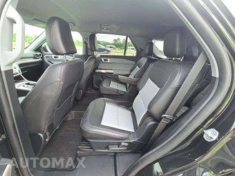 2023 Ford Explorer XLT - miniatura 13