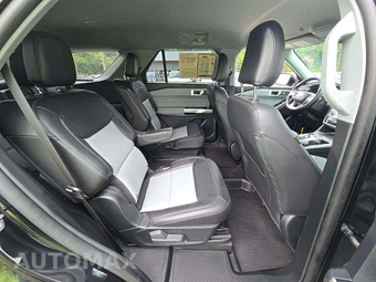2023 Ford Explorer XLT - miniatura 17