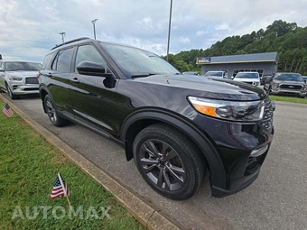 2023 Ford Explorer XLT - miniatura 4
