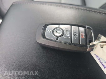 2023 Ford Explorer XLT - miniatura 8