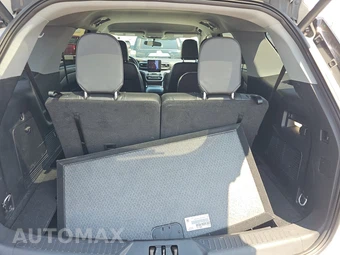 2023 Ford Explorer XLT - miniatura 17