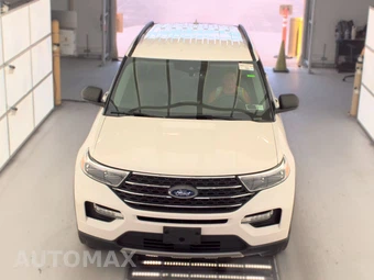 2023 Ford Explorer XLT - miniatura 2
