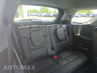 2023 Ford Explorer XLT - miniatura 14