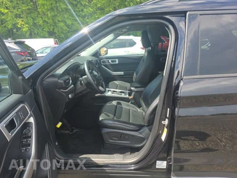 2023 Ford Explorer XLT - miniatura 7