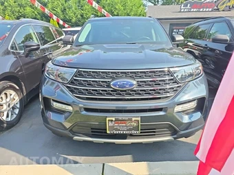 2023 Ford Explorer XLT - miniatura 2