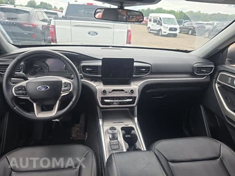 2023 Ford Explorer XLT – miniatura 11