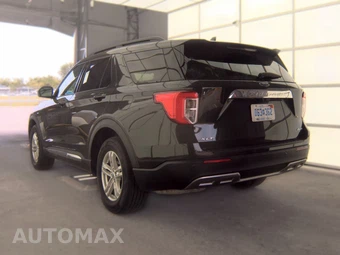 2023 Ford Explorer XLT – miniatura 6