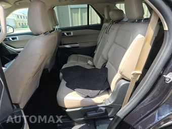 2023 Ford Explorer XLT - miniatura 13