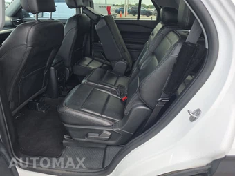 2023 Ford Explorer XLT – miniatura 13