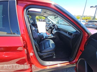 2023 Ford Explorer XLT - miniatura 19