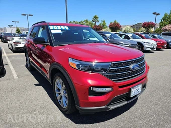2023 Ford Explorer XLT - miniatura 4