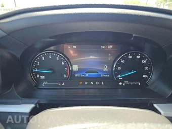 2023 Ford Explorer XLT - miniatura 9