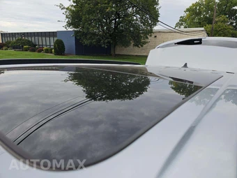 2023 Ford Explorer XLT - miniatura 12