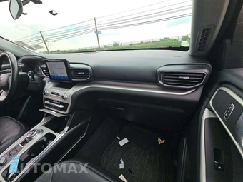 2023 Ford Explorer XLT - miniatura 20